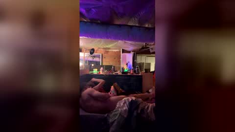 thelevelbelow online show from December 23, 5:27 am