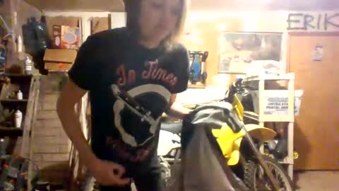 lovecreep online show from January 1, 10:54 am