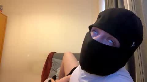 Snapshot of themanxmr chatting on May 4, 9:49 am Bruce online show from May 4, 9:49 am