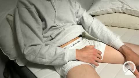 Snapshot of themarkbator chatting on November 3, 7:15 pm TheMarkBator online show from November 3, 7:15 pm