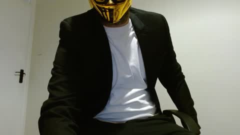 Snapshot of themaskedlondoner chatting on March 4, 7:20 pm The Masked Londoner online show from March 4, 7:20 pm