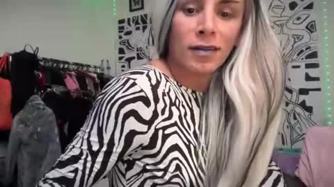 Lucy Lucy online show from January 18, 10:13 pm