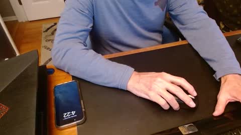 Snapshot of thembones chatting on November 1, 8:22 pm thembones online show from November 1, 8:22 pm