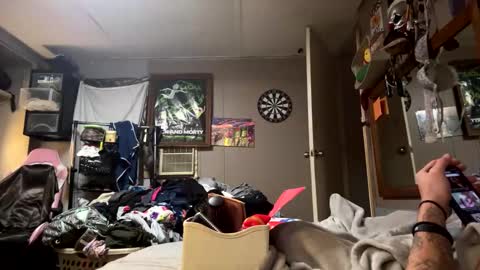 themoreulickthemoreidrip online show from February 14, 9:13 am