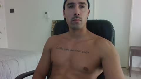 Snapshot of themorocho10 chatting on March 30, 2:07 pm themorocho10 online show from March 30, 2:07 pm