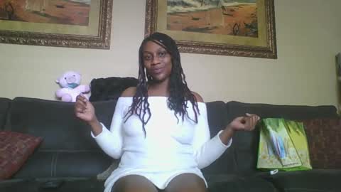 Snapshot of thenaturalgoddess chatting on February 10, 5:09 pm TheNaturalGoddess online show from February 10, 5:09 pm