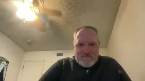 Snapshot of thenewganon chatting on June 24, 1:04 am thenewganon online show from June 24, 1:04 am