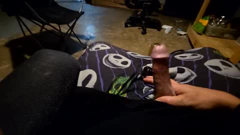 Snapshot of thenewone22901 chatting on October 12, 4:00 am thenewone22901 online show from October 12, 4:00 am