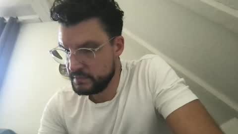 Snapshot of thenudeworldrover chatting on February 23, 1:21 pm thenudeworldrover online show from February 23, 1:21 pm