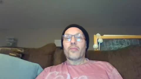 Snapshot of theo6974z chatting on May 19, 3:35 am theo6974z online show from May 19, 3:35 am