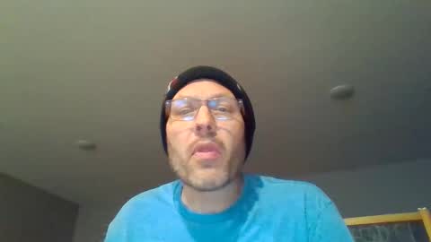 Snapshot of theo6974z chatting on June 4, 3:45 am theo6974z online show from June 4, 3:45 am