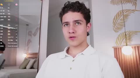 Snapshot of theohawke_ chatting on January 21, 4:37 pm THEO- MATEO online show from January 21, 4:37 pm