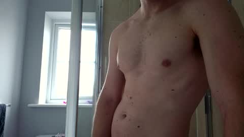 Snapshot of theone_123 chatting on January 17, 11:48 am theone_123 online show from January 17, 11:48 am