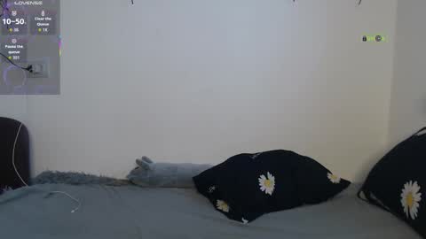 Snapshot of theother_kris chatting on November 15, 6:55 am Kristina online show from November 15, 6:55 am