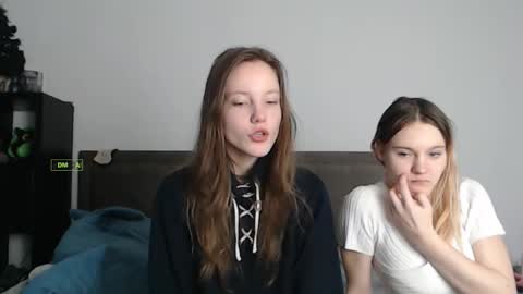 Snapshot of theother_kris chatting on December 22, 9:39 am Kristina online show from December 22, 9:39 am