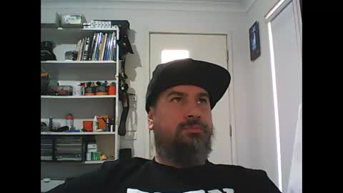 aussiebeard online show from October 16, 1:50 am