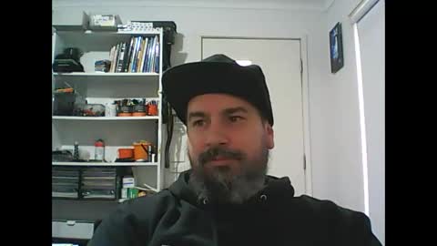 Snapshot of theozbeardguy chatting on October 27, 12:15 am aussiebeard online show from October 27, 12:15 am