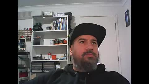 Snapshot of theozbeardguy chatting on November 10, 1:48 am aussiebeard online show from November 10, 1:48 am