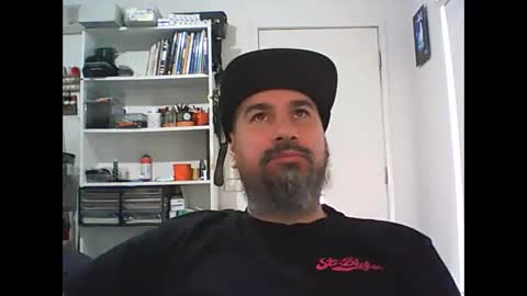 Snapshot of theozbeardguy chatting on November 19, 1:05 am aussiebeard online show from November 19, 1:05 am