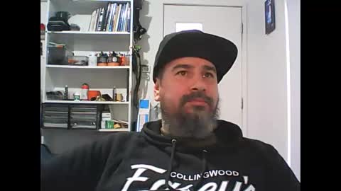 Snapshot of theozbeardguy chatting on November 29, 7:44 am aussiebeard online show from November 29, 7:44 am