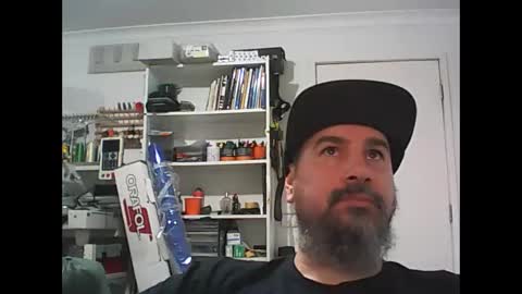 Snapshot of theozbeardguy chatting on December 19, 1:34 am aussiebeard online show from December 19, 1:34 am