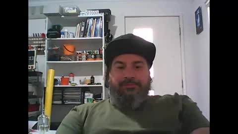 Snapshot of theozbeardguy chatting on February 3, 11:54 pm aussiebeard online show from February 3, 11:54 pm