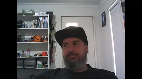 Snapshot of theozbeardguy chatting on February 17, 3:36 am aussiebeard online show from February 17, 3:36 am