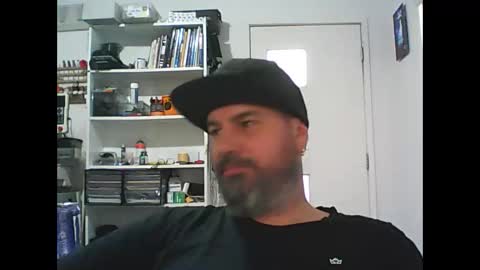 Snapshot of theozbeardguy chatting on March 25, 5:57 am aussiebeard online show from March 25, 5:57 am
