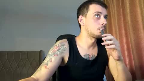 Snapshot of thepoorbatman chatting on September 12, 7:52 am thepoorbatman online show from September 12, 7:52 am