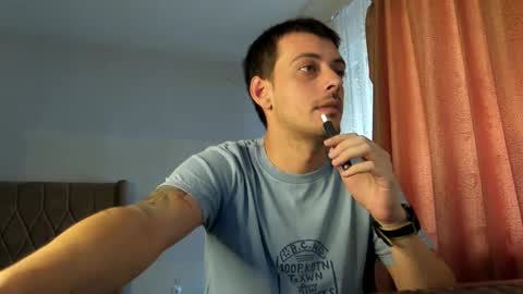 Snapshot of thepoorbatman chatting on September 22, 9:55 am thepoorbatman online show from September 22, 9:55 am