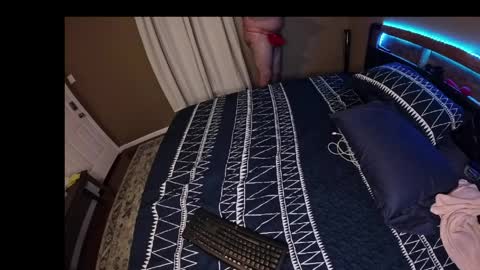 thepovcouple7 online show from April 4, 8:56 am