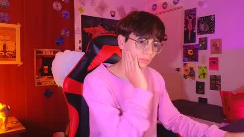 Snapshot of theprince_red chatting on November 11, 8:53 pm Matt independent model online show from November 11, 8:53 pm