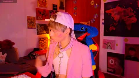 Snapshot of theprince_red chatting on April 11, 8:57 pm Matt independent model online show from April 11, 8:57 pm