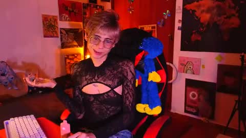 Snapshot of theprince_red chatting on April 17, 8:56 pm Matt independent model online show from April 17, 8:56 pm