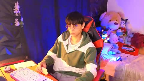 Snapshot of theprince_red chatting on May 21, 8:16 pm Matt independent model online show from May 21, 8:16 pm