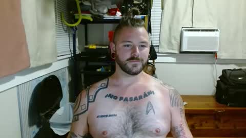 Snapshot of thequantumcertainty chatting on March 28, 6:24 am thequantumcertainty online show from March 28, 6:24 am