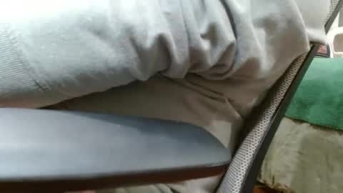 Snapshot of therayth chatting on January 11, 2:38 am therayth online show from January 11, 2:38 am