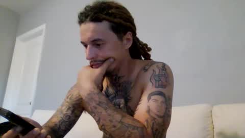 Snapshot of therealbdsmhotboy chatting on October 24, 10:50 pm therealbdsmhotboy online show from October 24, 10:50 pm