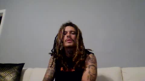 Snapshot of therealbdsmhotboy chatting on November 8, 12:33 am therealbdsmhotboy online show from November 8, 12:33 am