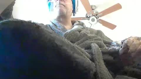 Snapshot of thereisnospoon1970 chatting on December 15, 4:15 pm Neo online show from December 15, 4:15 pm