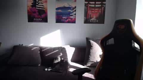 Nick   online show from February 28, 6:58 am