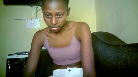Snapshot of therry_heart chatting on May 6, 4:12 pm hearty online show from May 6, 4:12 pm
