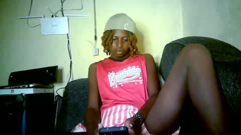 Snapshot of therry_heart chatting on June 18, 9:25 am hearty online show from June 18, 9:25 am