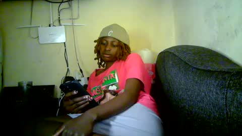 Snapshot of therry_heart chatting on August 7, 7:21 am hearty online show from August 7, 7:21 am