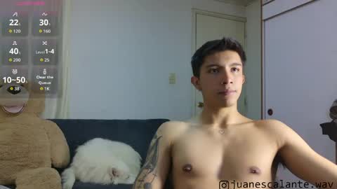 Snapshot of thesaint_xxx chatting on June 18, 11:42 pm thesaint_xxx online show from June 18, 11:42 pm