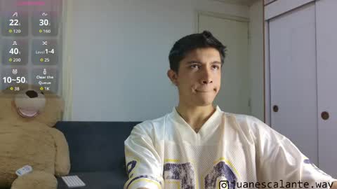 Snapshot of thesaint_xxx chatting on June 20, 10:23 pm thesaint_xxx online show from June 20, 10:23 pm