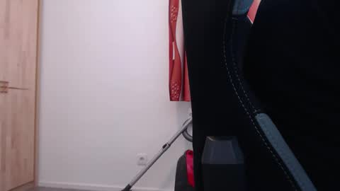 theskylake1 online show from February 7, 11:03 am