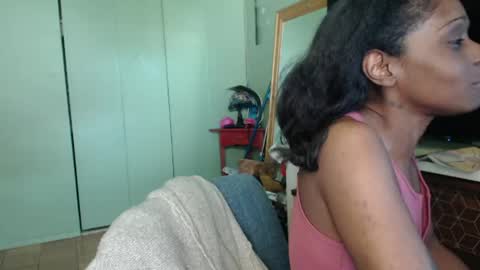 Snapshot of thesophiamorgan chatting on June 2, 8:44 pm Sophia Morgan online show from June 2, 8:44 pm