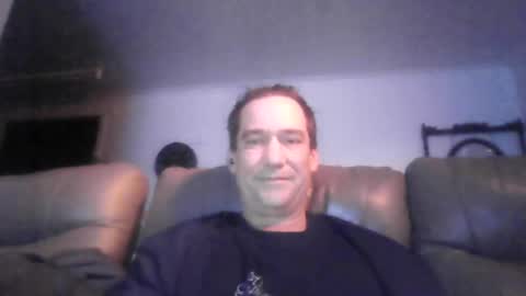 Snapshot of thestardad394997 chatting on June 25, 4:22 pm thestardad394997 online show from June 25, 4:22 pm