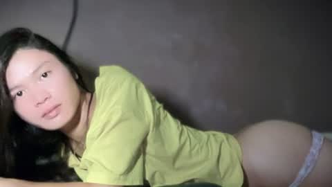Snapshot of thesweetgirlugly_lilly chatting on July 2, 10:05 pm thesweetgirlugly_lilly online show from July 2, 10:05 pm